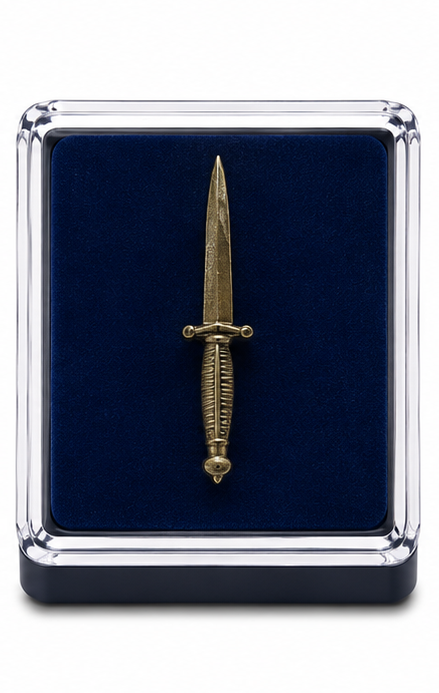 Commando Dagger (Dark) - British Military Lapel Pin Badge |  MOD Licensed