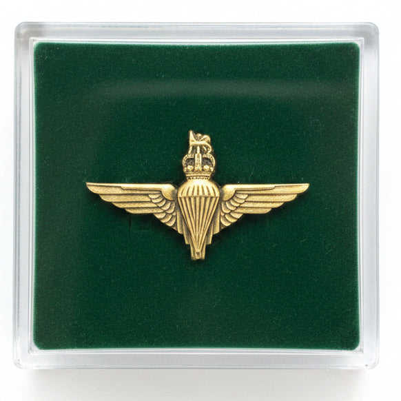 Parachute Wings Tiny (Gold) - British Military Lapel Pin Badge | MOD Licensed