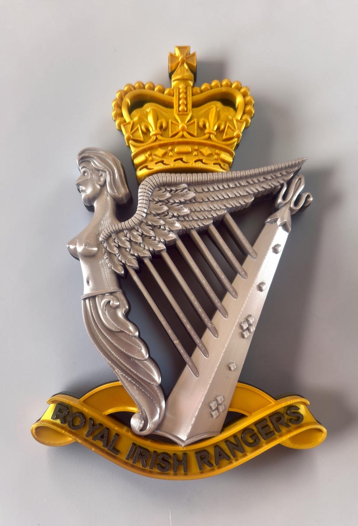 Royal Irish Rangers Cap Badge | Gold, Silver & Black | Officially Licensed