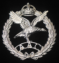 The Army Air Corps (AAC) (KC) Cap Badge